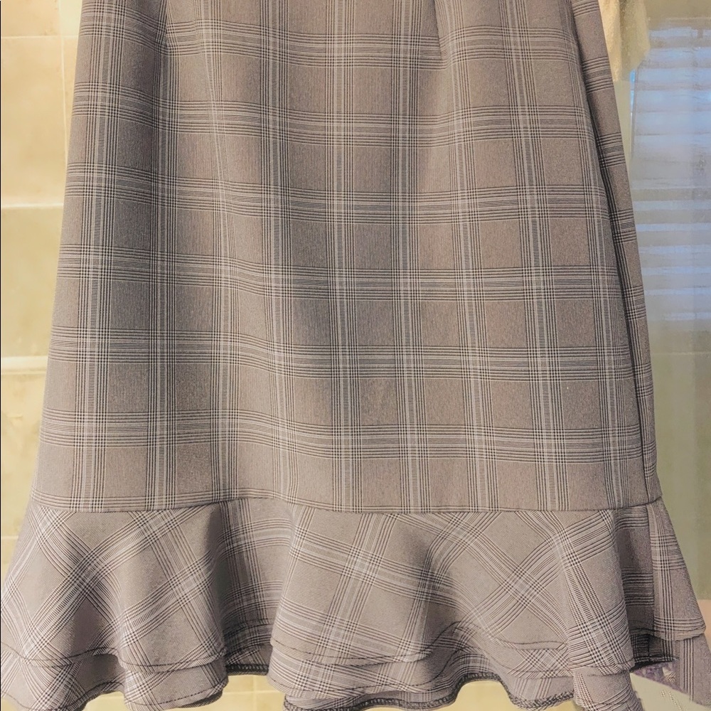 Gray ruffled hem skirt For sale as bundle ONLY